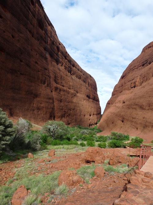 Kata Tjuta Walpa Gorge